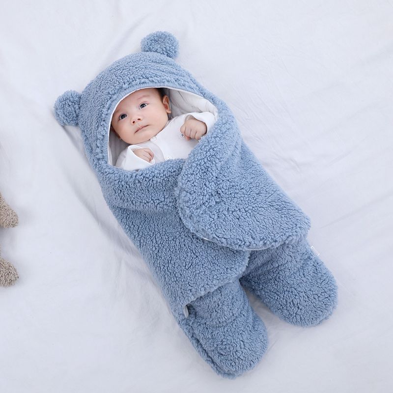 Autumn & Winter Baby Blanket 2025 – Thick Newborn Swaddle | Cozy Infant Wrap for Maternal Use & Gifting